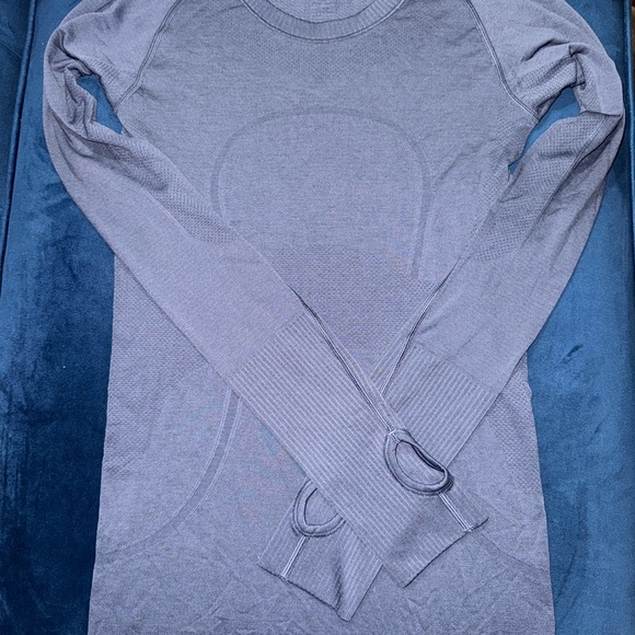 lululemon athletica Gray Long Sleeve Top - Picture 4 of 4